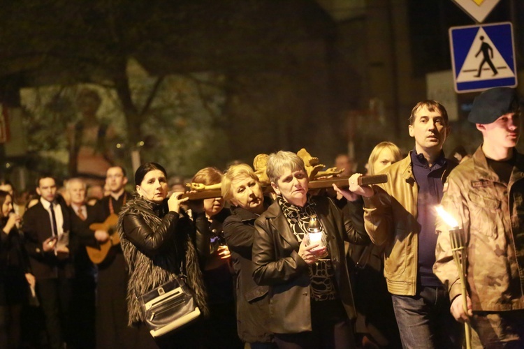 Papieska droga krzyżowa w Dębicy