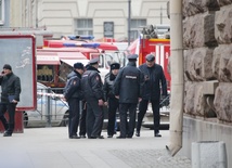 Media: Na kolejnej stacji w Petersburgu znaleziono ładunek wybuchowy