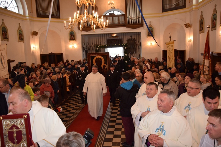 Powitanie ikony MB Częstochowskiej w Trębkach