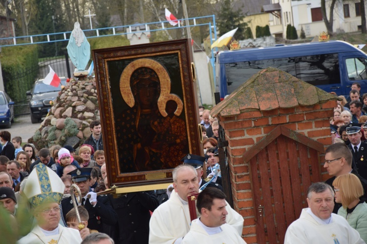 Powitanie ikony MB Częstochowskiej w Trębkach