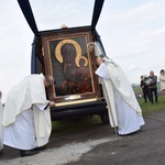 Powitanie ikony MB Częstochowskiej w Trębkach