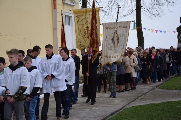 Powitanie ikony MB Częstochowskiej w Trębkach