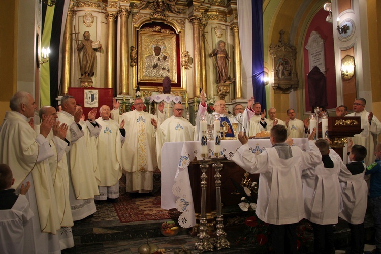 Powitanie ikony MB Częstochowskiej w Oporowie