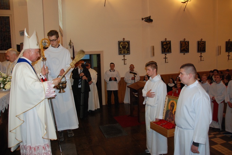 Powitanie ikony MB Częstochowskiej w Bedlnie