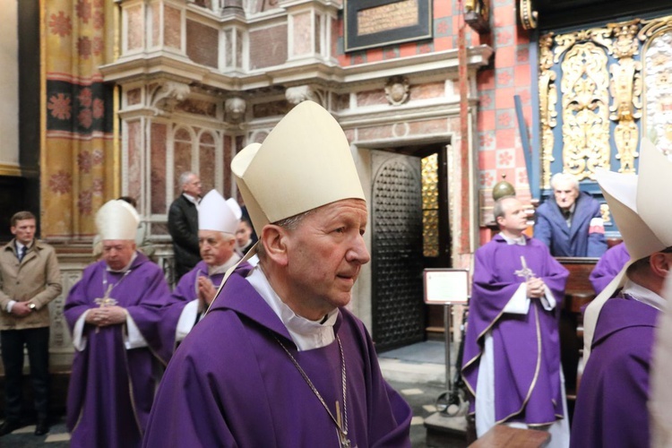 Pogrzeb ks. Stanisława Małysiaka - kościół Mariacki