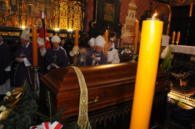 Pogrzeb ks. Stanisława Małysiaka