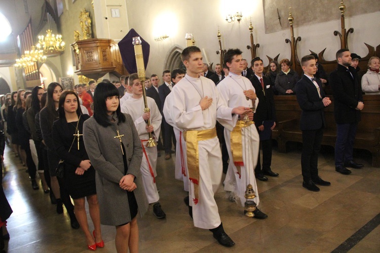 Bierzmowanie w bazylice św. Małgorzaty w Nowym Sączu cz. 2