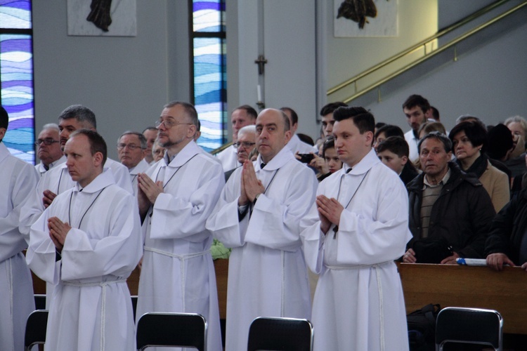 Błogosławieństwo nowych nadzwyczajnych szafarzy Eucharystii - 08.04.2017