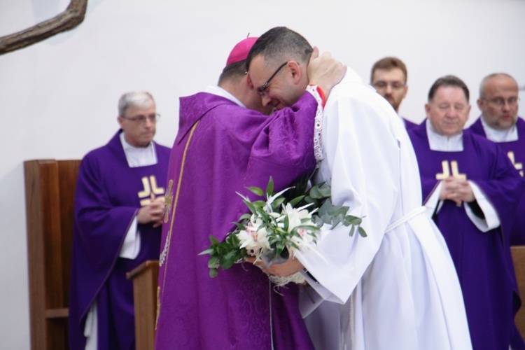 Błogosławieństwo nowych nadzwyczajnych szafarzy Eucharystii - 08.04.2017