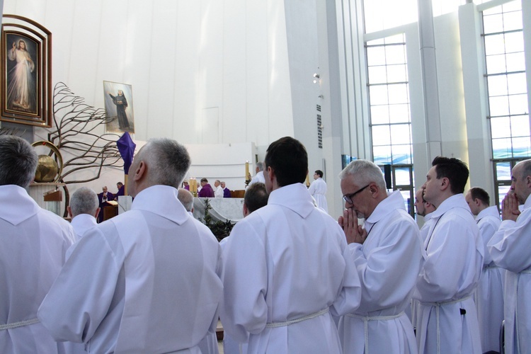 Błogosławieństwo nowych nadzwyczajnych szafarzy Eucharystii - 08.04.2017