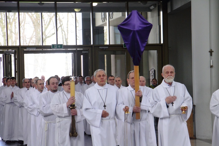 Błogosławieństwo nowych nadzwyczajnych szafarzy Eucharystii - 08.04.2017