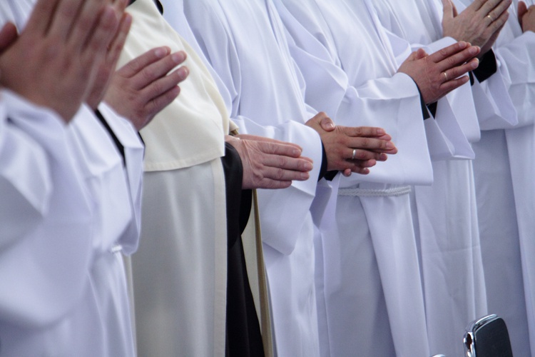 Błogosławieństwo nowych nadzwyczajnych szafarzy Eucharystii - 08.04.2017