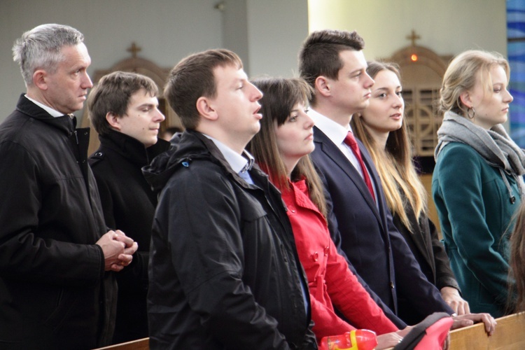 Błogosławieństwo nowych nadzwyczajnych szafarzy Eucharystii - 08.04.2017