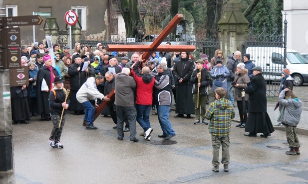 Krzyż na ulicach Bielska-Białej