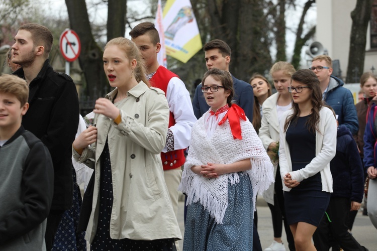 Niedziela Palmowa młodych w bielskiej katedrze - 2017