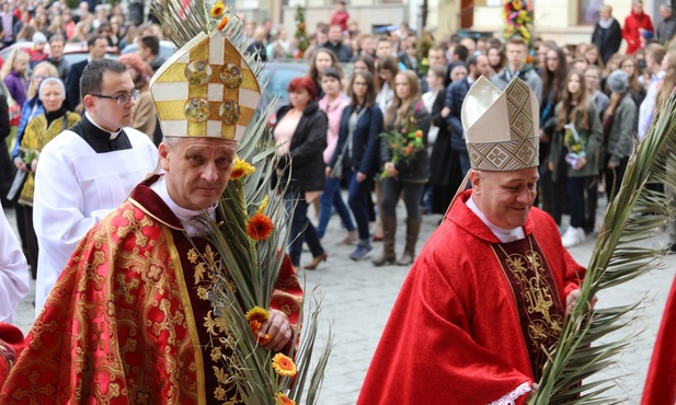 Młodzi z biskupem: Mamy za co dziękować!