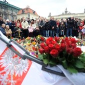 Katastrofa Smoleńska - fotograficzne wspomnienie Jakuba Szymczuka