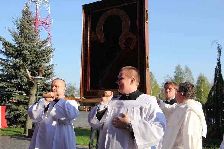 Powitanie ikony MB Częstochowskiej w WSD w Łowiczu