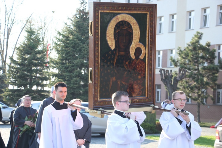 Powitanie ikony MB Częstochowskiej w WSD w Łowiczu