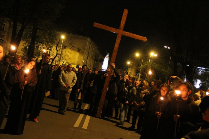 Droga Krzyżowa ulicami Tarnowa