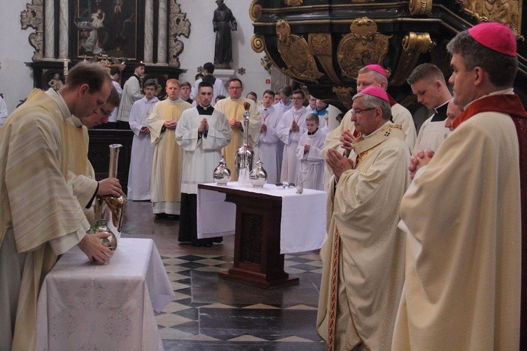 Jesteśmy szafarzami życiodajnych sakramentów