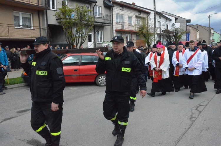 Droga Krzyżowa na Święty Krzyż