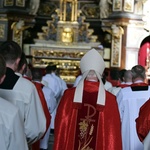 Wielki Piątek. Liturgia Męki Pańskiej w katedrze