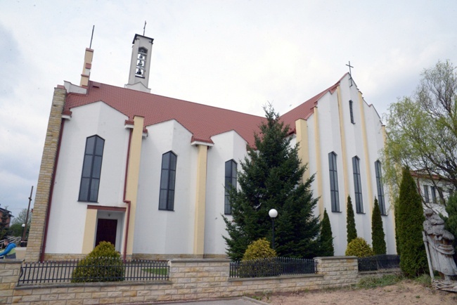 Groby Pańskie w diecezji radomskiej