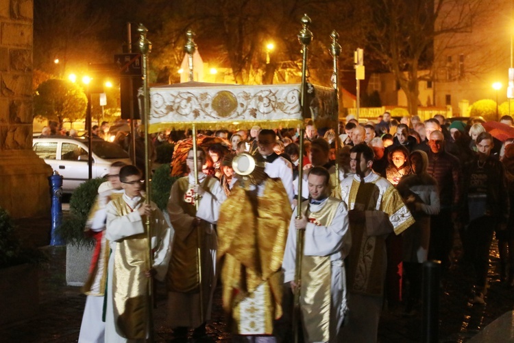 Wigilia Paschalna i rezurekcja w katedrze św. Mikołaja - 2017