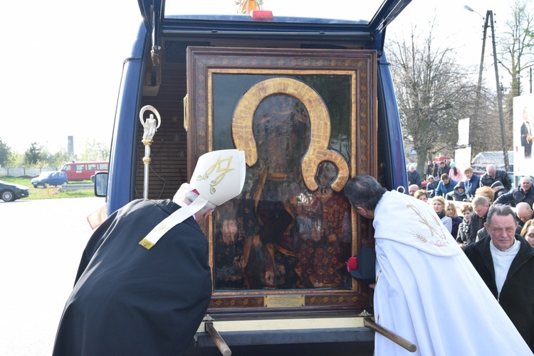 Powitanie ikony MB Częstochowskiej w Witoni