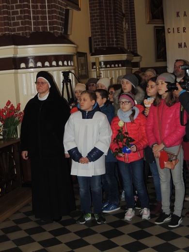 Powitanie ikony MB Częstochowskiej w parafii św. Stanisława w Kutnie