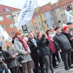 Koronka do Bożego Miłosierdzia na rynku w Koszalinie