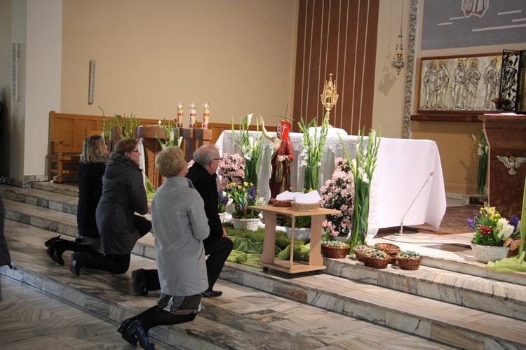 Wieczór uwielbienia Bożego miłosierdzia w Łowiczu