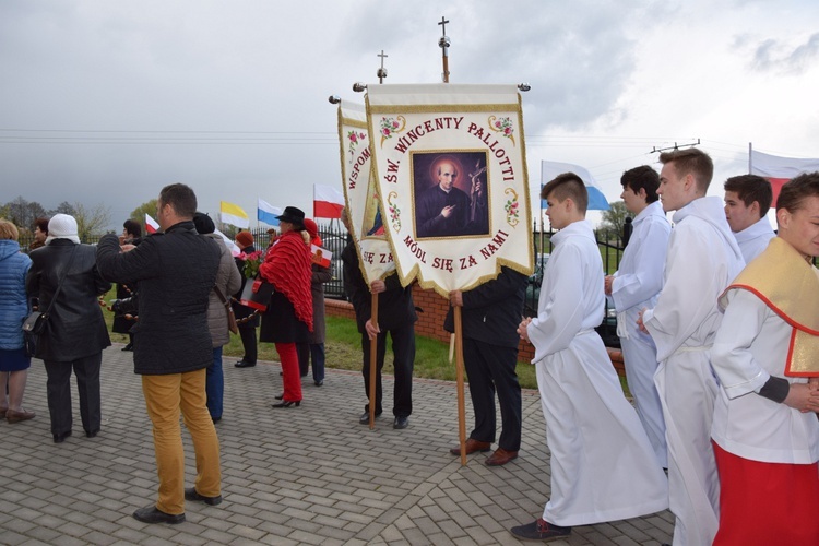 Powitanie ikony MB Częstochowskiej w Kutnie-Dybowie