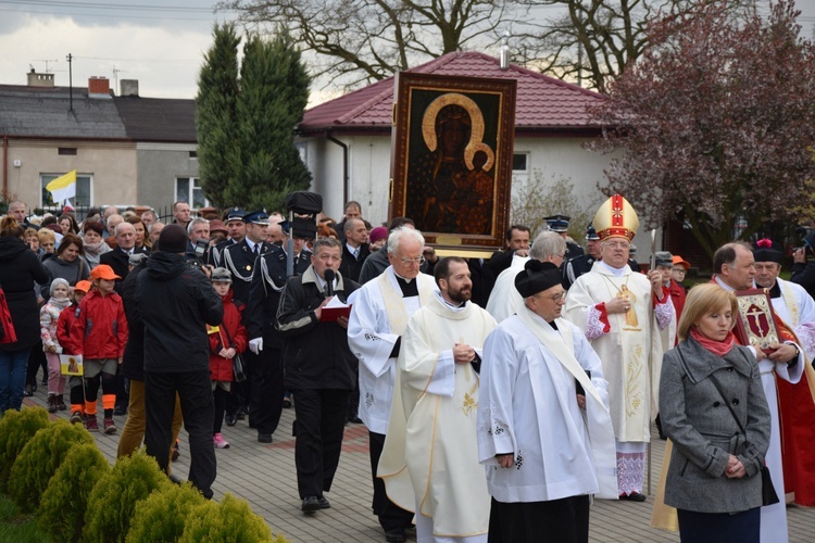 Powitanie ikony MB Częstochowskiej w Kutnie-Dybowie