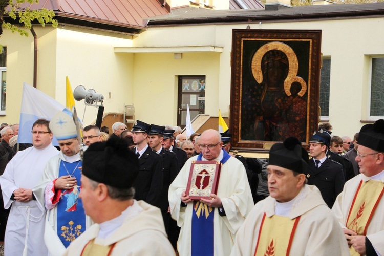 Powitanie ikony MB Częstochowskiej w Kutnie-Woźniakowie