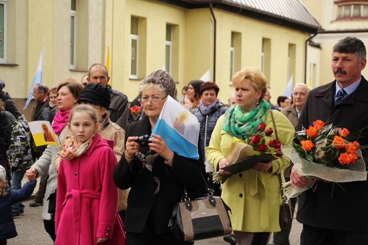 Powitanie ikony MB Częstochowskiej w Kutnie-Woźniakowie