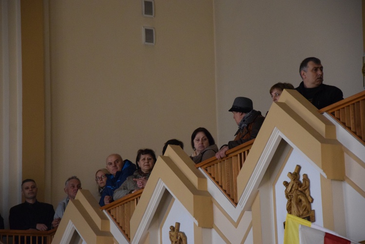 Powitanie ikony MB Częstochowskiej w parafii św. Jadwigi w Kutnie