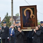 Powitanie ikony MB Częstochowskiej w parafii św. Jadwigi w Kutnie