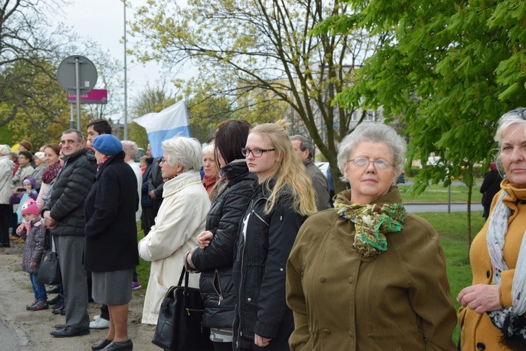 Powitanie ikony MB Częstochowskiej w parafii św. Jadwigi w Kutnie