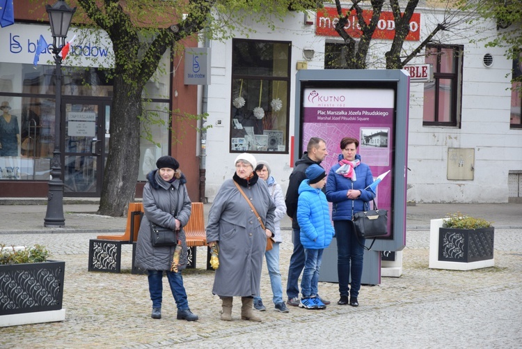 Powitanie ikony MB Częstochowskiej w parafii św. Wawrzyńca w Kutnie