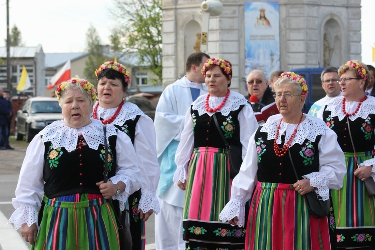 Powitanie ikony MB Częstochowskiej w Łaniętach