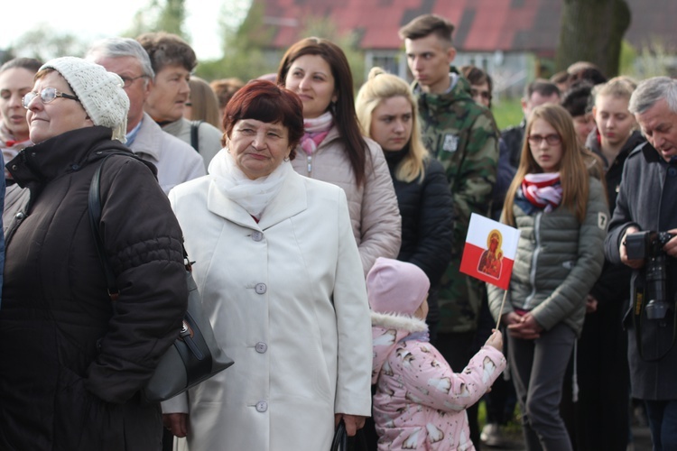 Powitanie ikony MB Częstochowskiej w Łaniętach