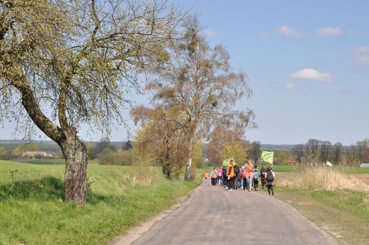 Pielgrzymka "Promienista" - dzień I - grupa z Barwic