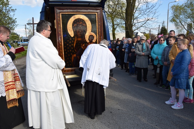 Powitanie ikony MB Częstochowskiej w Strzelcach