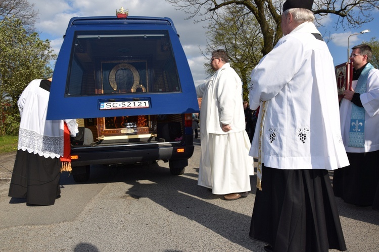 Powitanie ikony MB Częstochowskiej w Strzelcach