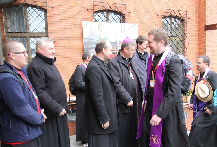 Pielgrzymi u św. Faustyny 2017