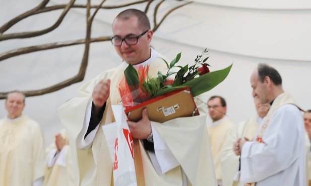 Ks. Mikołaj Szczygieł dziękował Panu Bogu i wszystkim ludziom wspierającym pielgrzymowanie