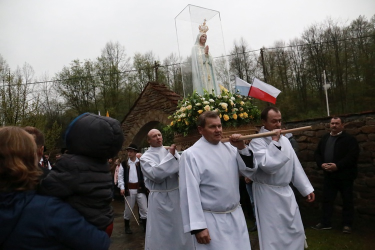 MB Fatimska nawiedza rodziny w Szyku