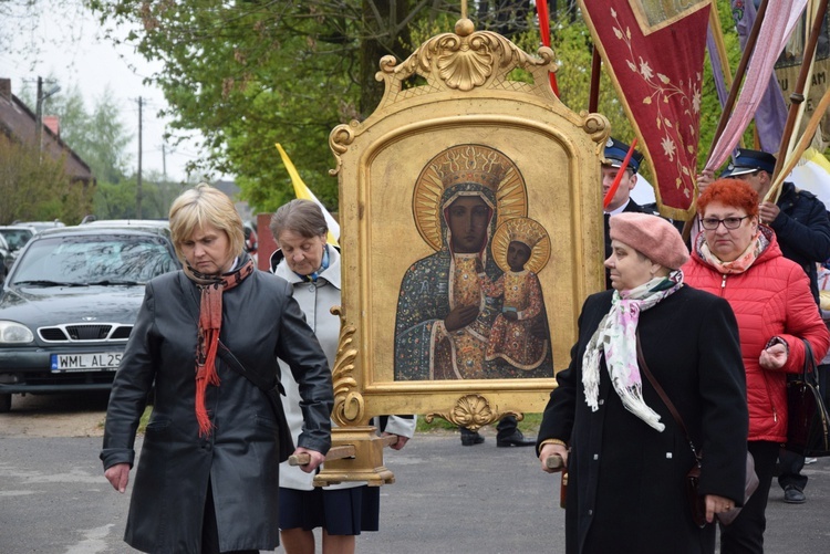 Powitanie ikony MB Częstochowskiej w Miłonicach